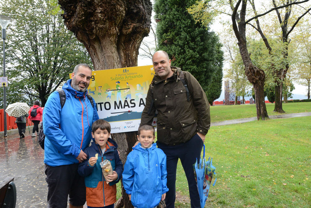 Foto 117 de la avituallamiento y mirador - Galería de la Subida a Artxanda 2019
